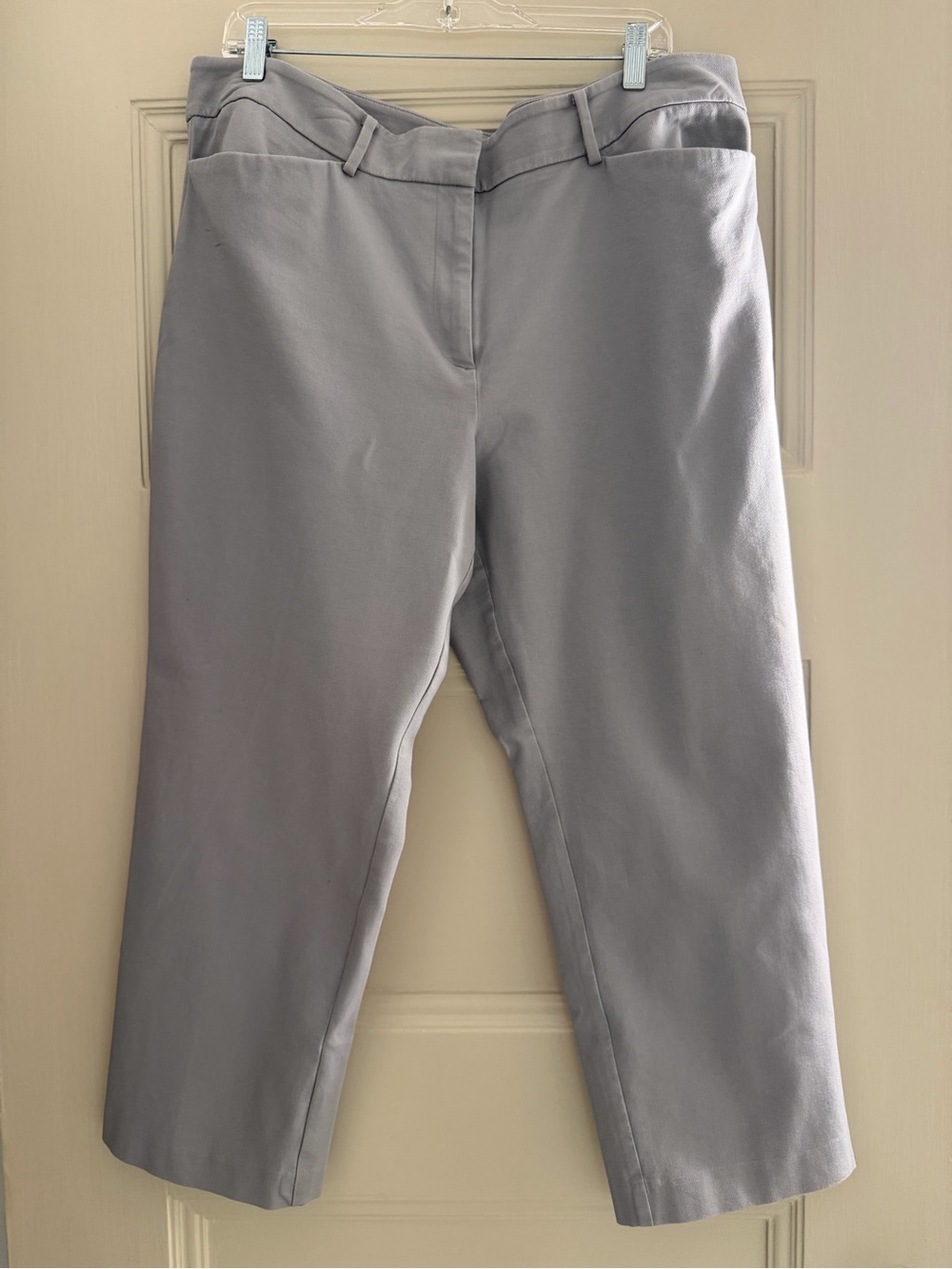 Ann Taylor Light Gray Straight-Leg Ankle Length Pants - 16 Curvy